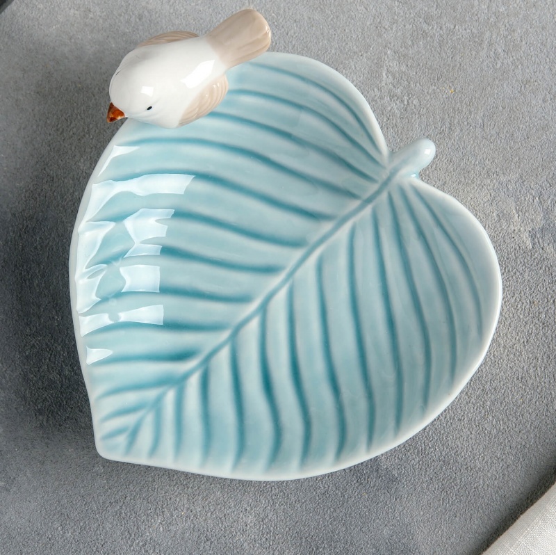 Блюдо «Птичка на листочке», 15,5×15,5 см, цвет голубой